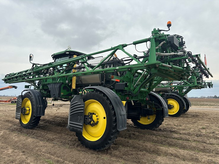 2021-john-deere-r4038-image-4