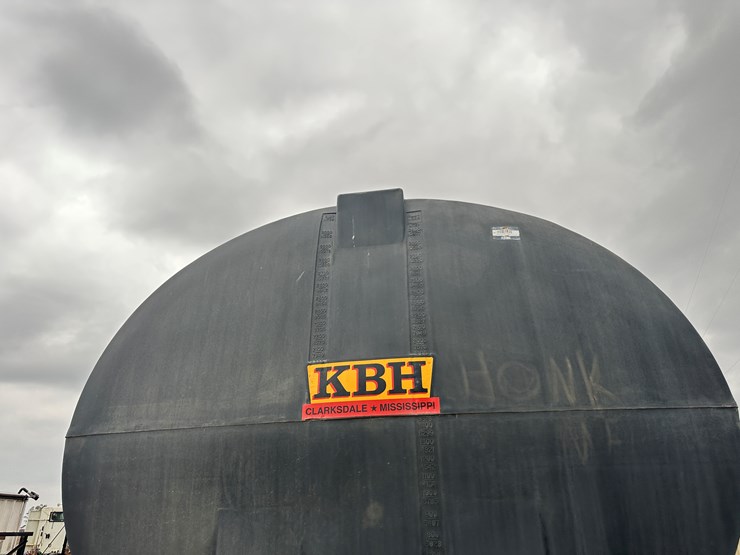 #38802-•-2022-kbh-40'-t/a-6000-gallon-nurse-trailer-vin:-1t9gn4022nc623368-image-53