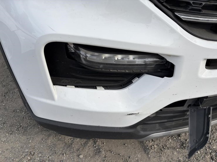 2021-ford-explorer-image-29