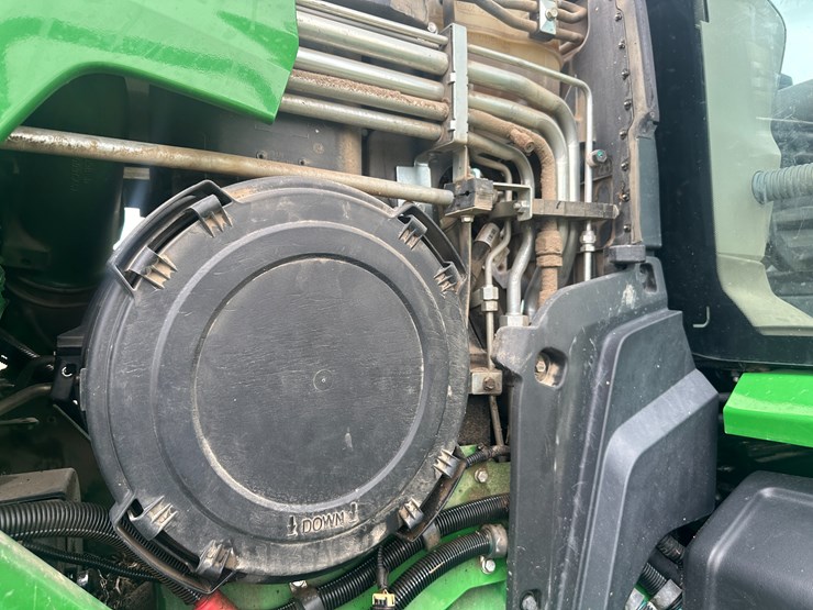 2021-john-deere-8rt-340-image-67