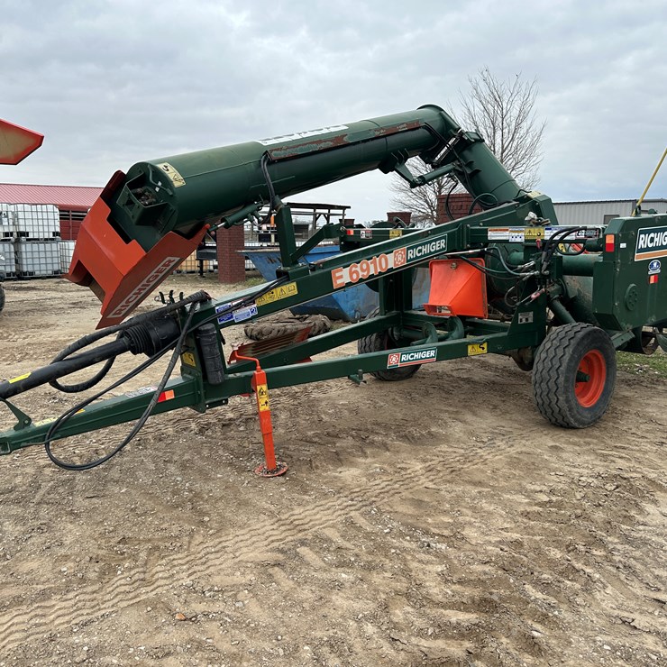 #38836 • 2019 Richiger E6910 Grain Bag Unloader