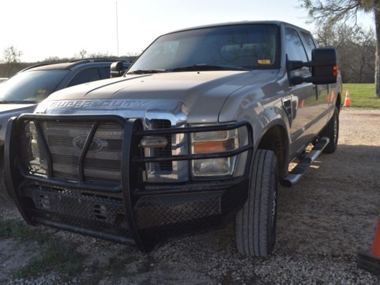 2010-ford-f250-image-2