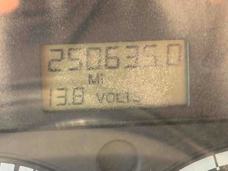 2001-tk-sterling-m5500-chassis-image-37