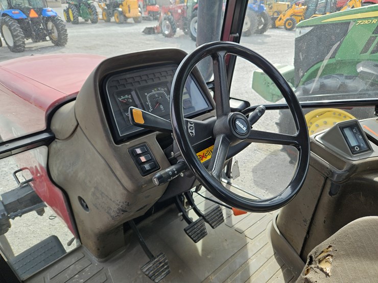 2012-case-ih-mxm120-image-15