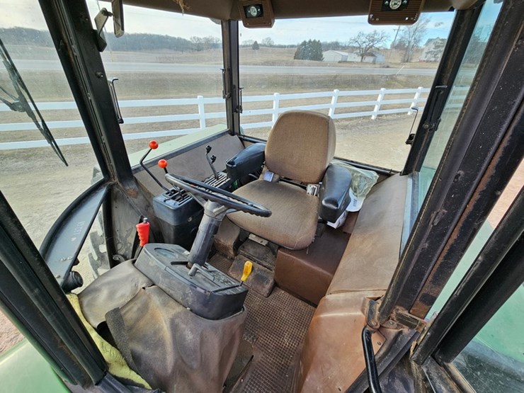 john-deere-2950-image-23