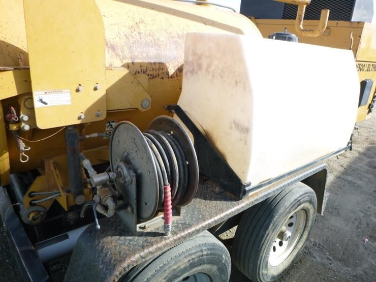 2013-vermeer-v500-image-13