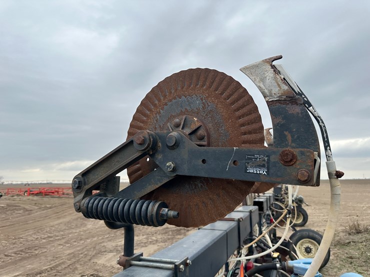 #38848-•-yetter-76"-twin-row-knife-applicator-image-24