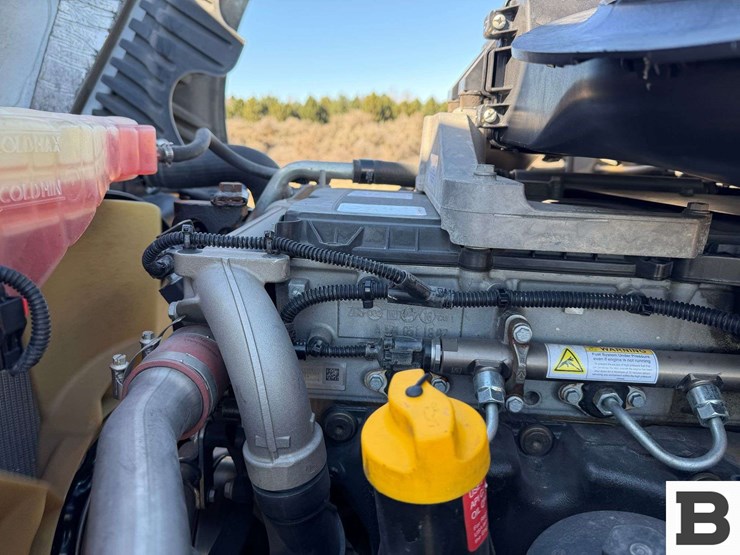 2017-freightliner-cascadia-125-image-46