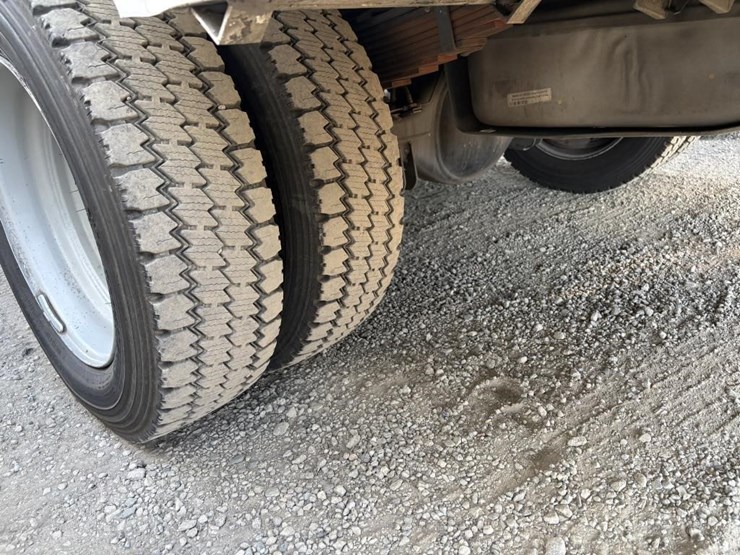 2016-ford-f550-image-5