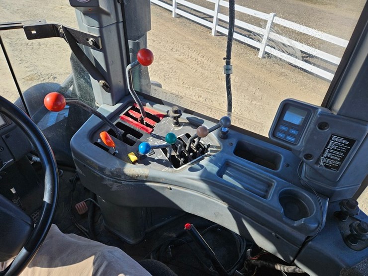 new-holland-9682-image-38