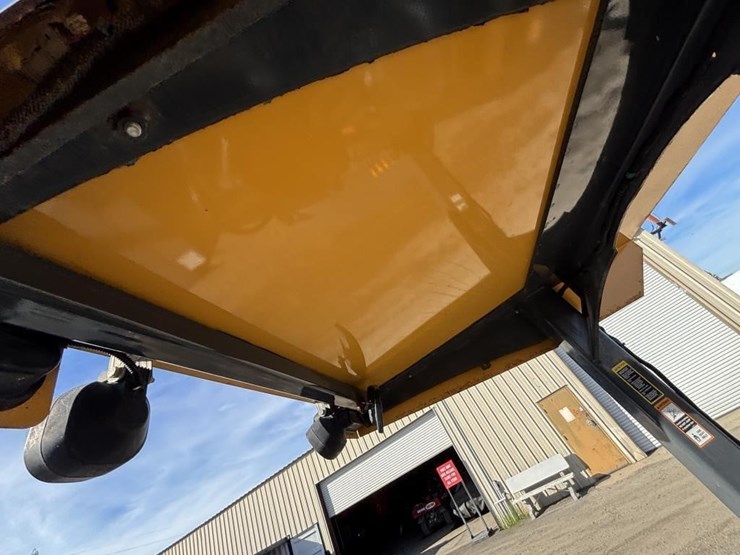 2018-deere-210lep-image-40