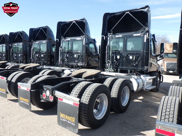 2022-freightliner-cascadia-116-image-7