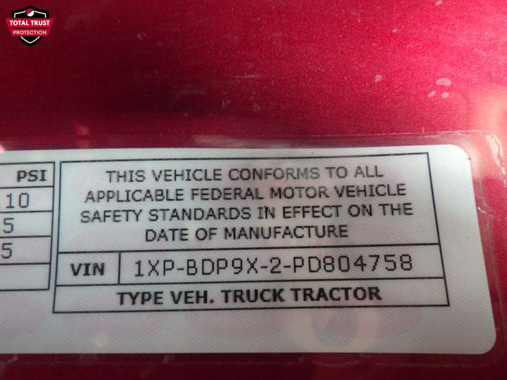 2023-peterbilt-579-image-22