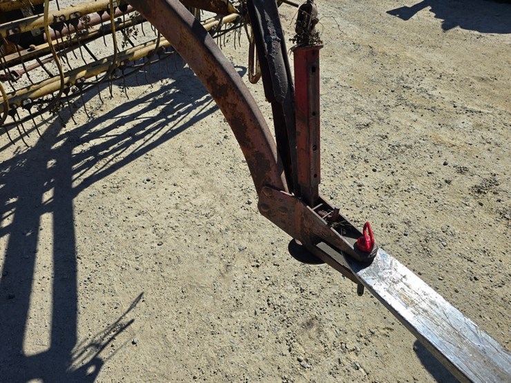 new-holland-256-image-8