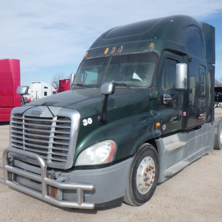 2013 FREIGHTLINER CASCADIA 125