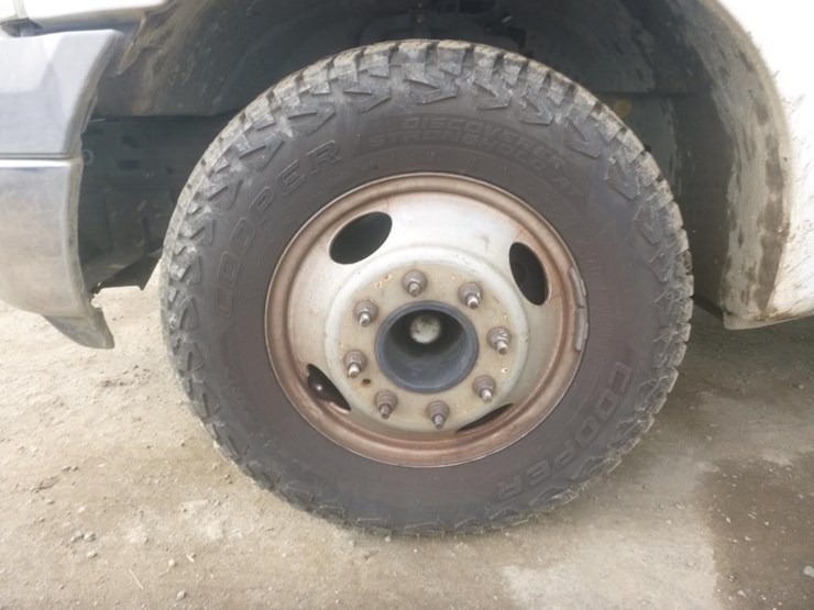 2005-ford-f350-image-15