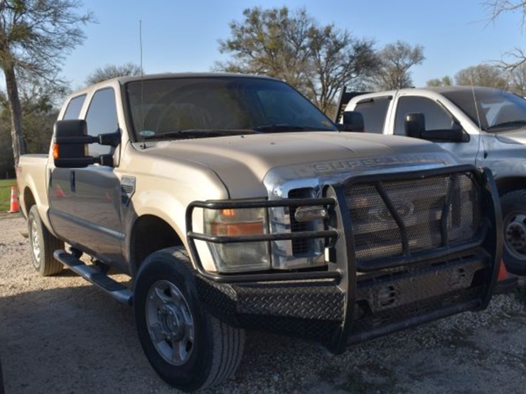 2010-ford-f250-image-1