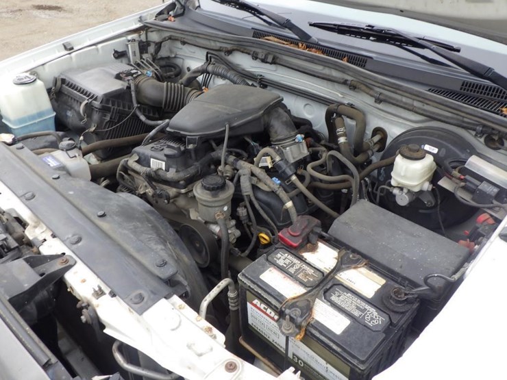 2013-toyota-tacoma-image-8