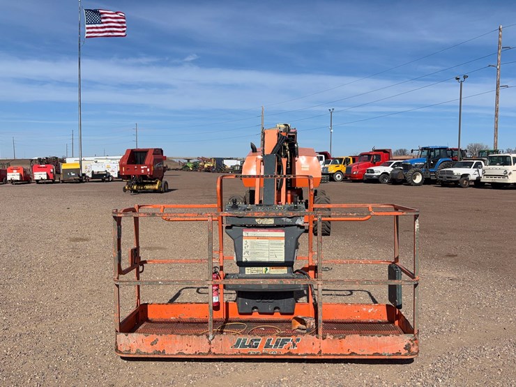 2012-jlg-860sj-image-8