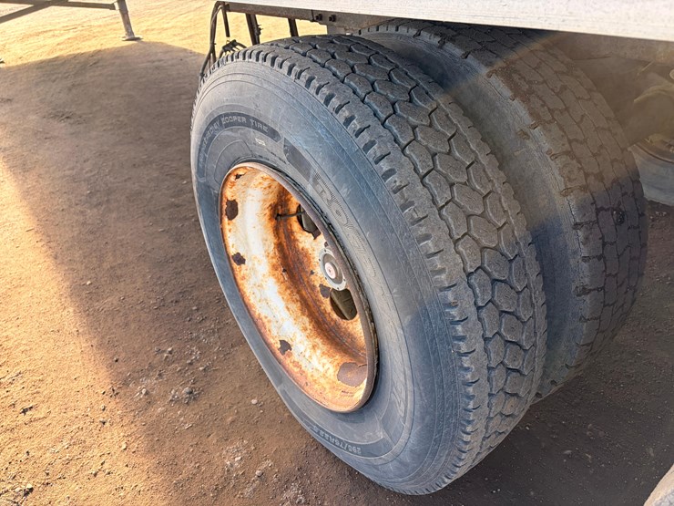 2010-utility-reefer-trailer-image-13