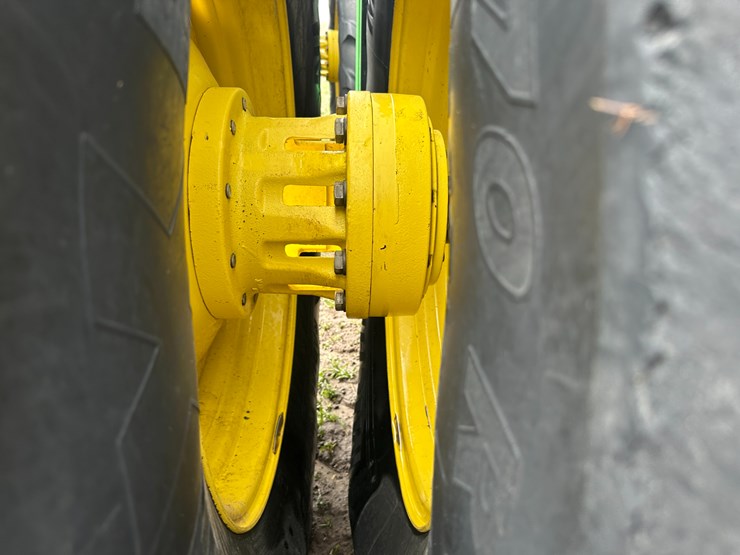 2020-john-deere-9470r-image-19