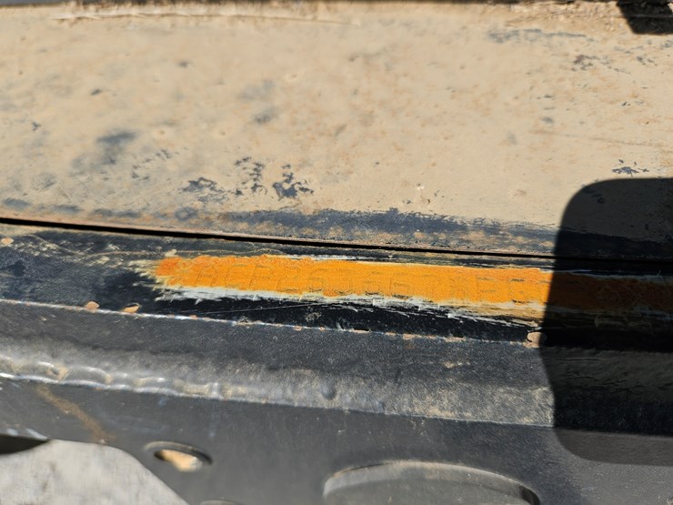 2006-new-holland-ts110a-image-3