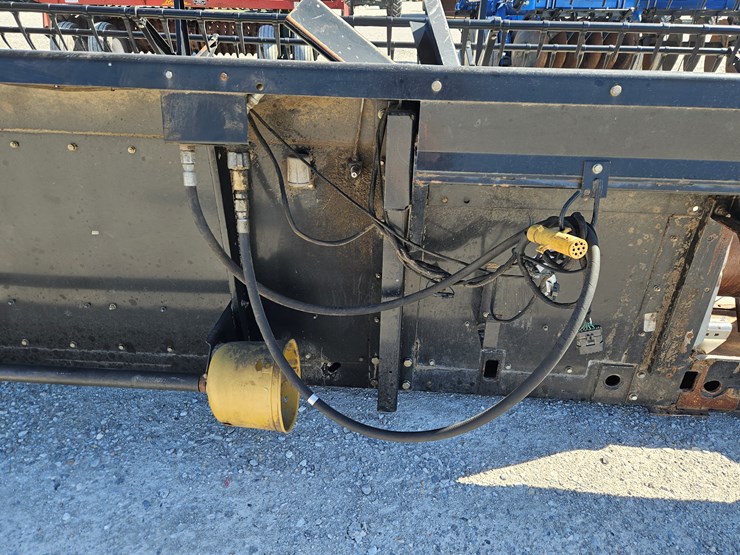 2005-gleaner-8000-image-7