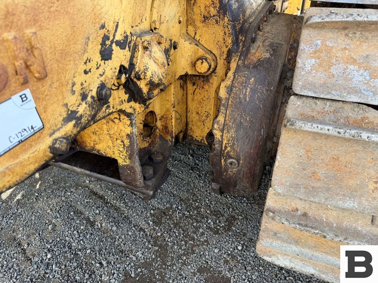 caterpillar-d6c-image-33