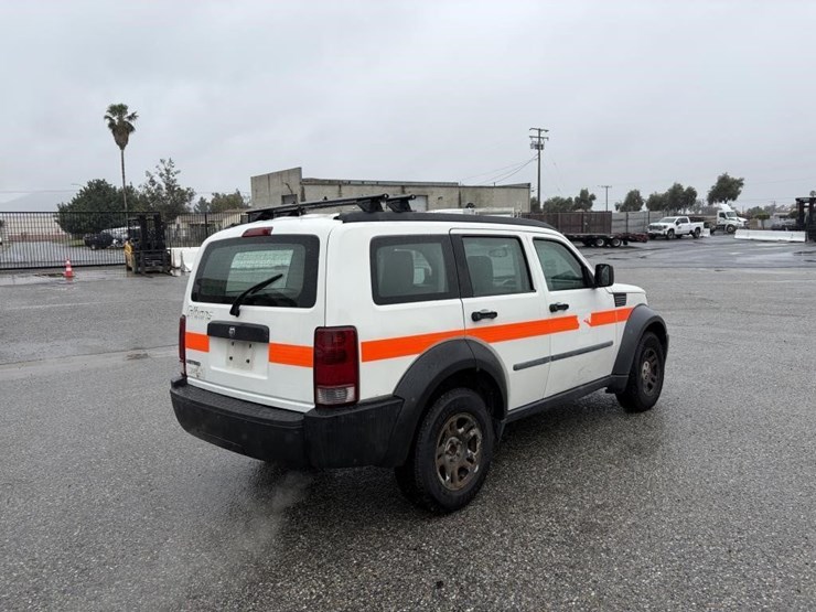 2008-dodge-nitro-image-3