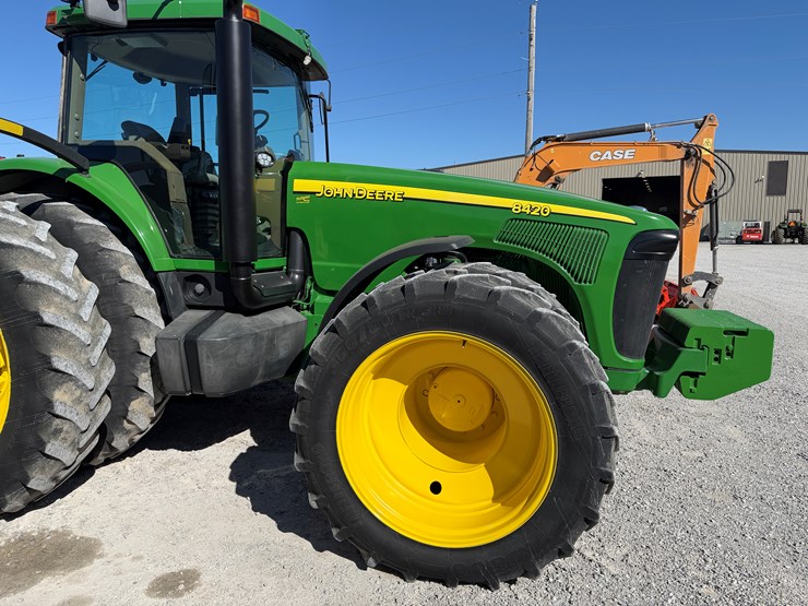 2004-john-deere-8420-image-5