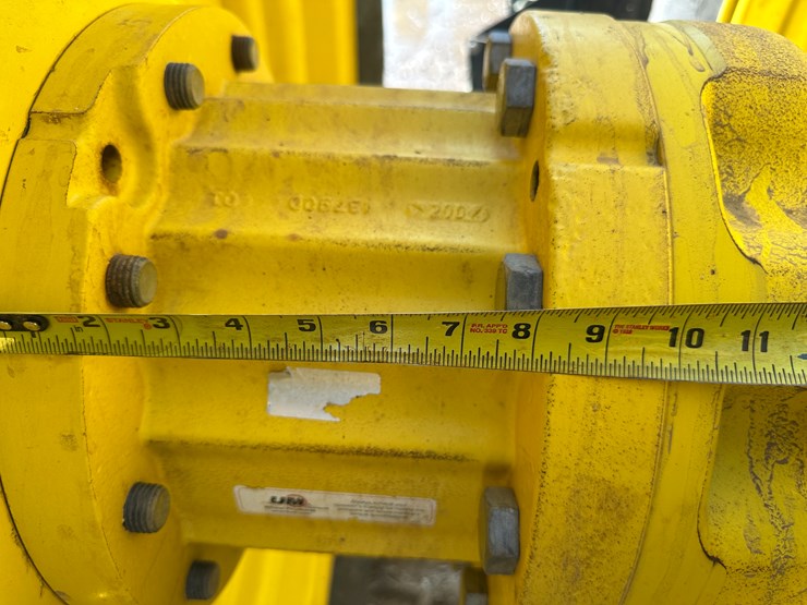 2023-john-deere-8r-250-image-18