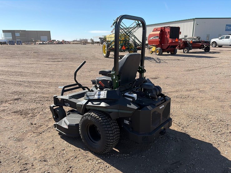 2025-yakta-yxr-920-commercial-zero-turn-mower-image-5