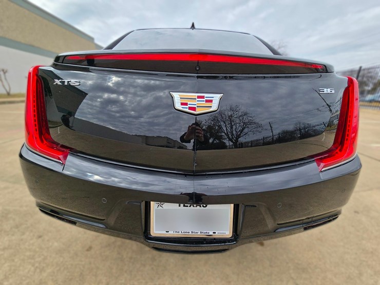 2019-cadillac-xts-stretch-limousine-for-sale,-s-and-s-coachbuilders,-70in,-7731-miles-image-8
