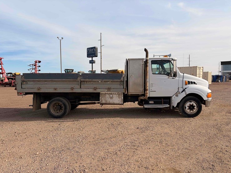 2001-tk-sterling-m5500-chassis-image-5
