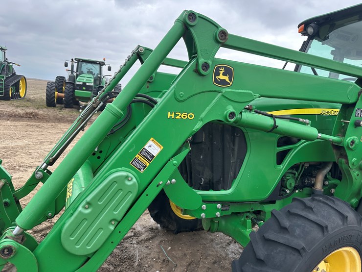 2014-john-deere-5075m-image-27