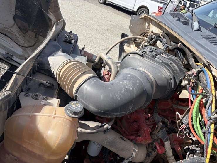 2011-ford-f750-image-7