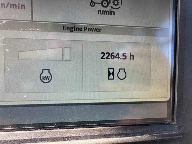 2022-john-deere-8r-280-image-70