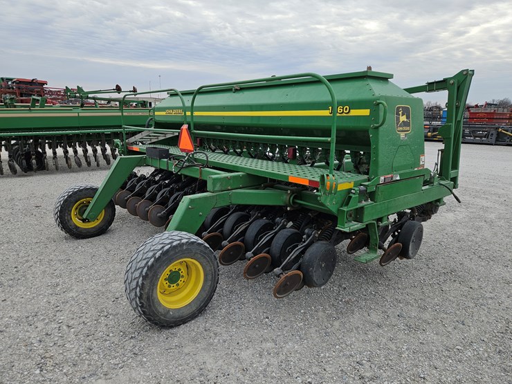 1999-john-deere-1560-image-11