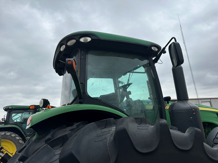 2012-john-deere-8335r-image-46