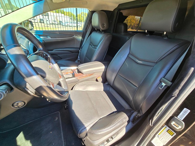 2017-cadillac-federal-70in-limo-w-27466-miles,-premium-federal-coachwork,-luxury-transport-image-45