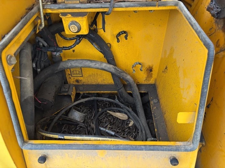 2012-jcb-js160-image-49