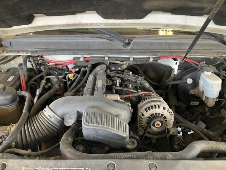 2007-chevrolet-tahoe-image-10