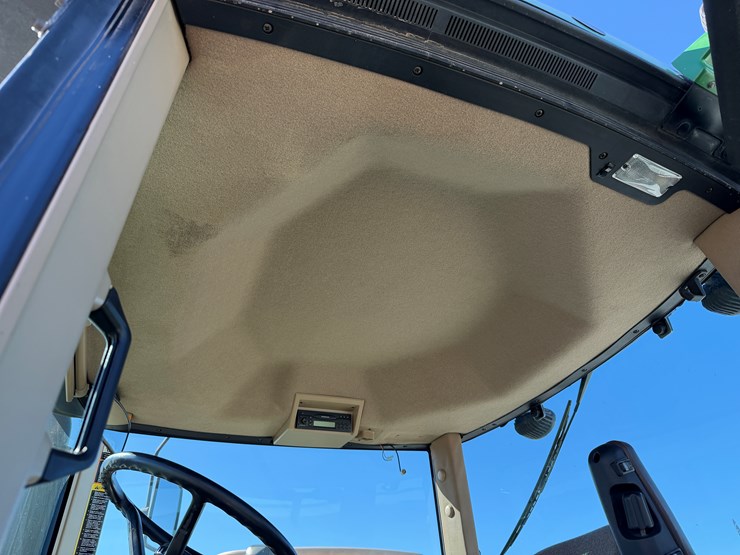 2004-john-deere-8420-image-14