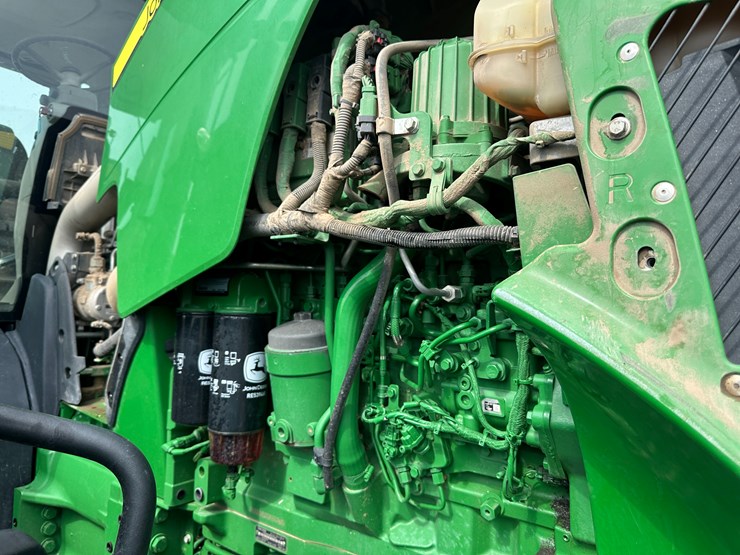 2019-john-deere-8295r-image-52