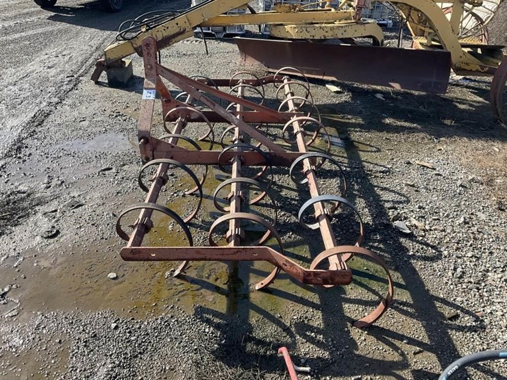 custom-10'-3-pt-springtooth-chisel-image-5