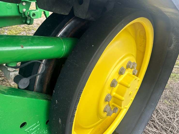 2021-john-deere-8rt-340-image-27