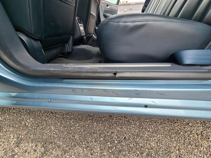 2006-cadillac-gm-superior-coach-6-door-limousine---only-21,567-miles-image-42