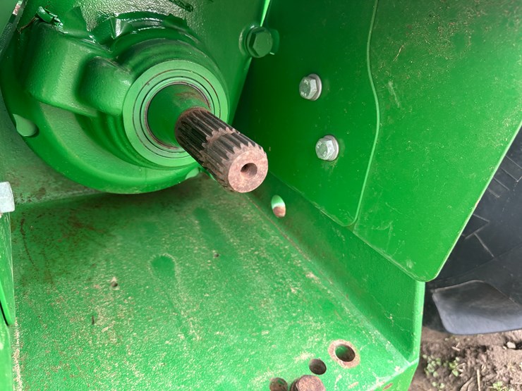 2020-john-deere-9470r-image-22