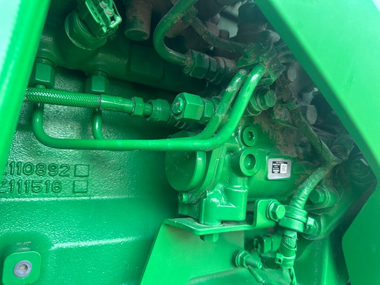 2021-john-deere-8rt-340-image-85