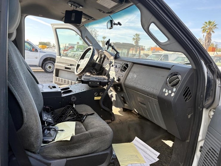 2011-ford-f550-sd-image-11